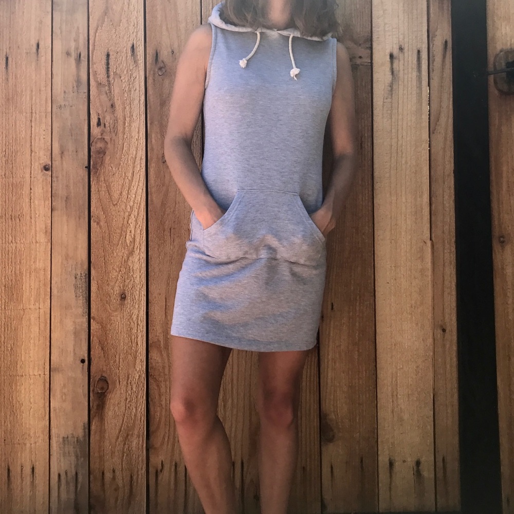 Grey hoodie sweatshirt dress•